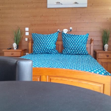 Le Domaine Bed and Breakfast Moustey Exteriör bild